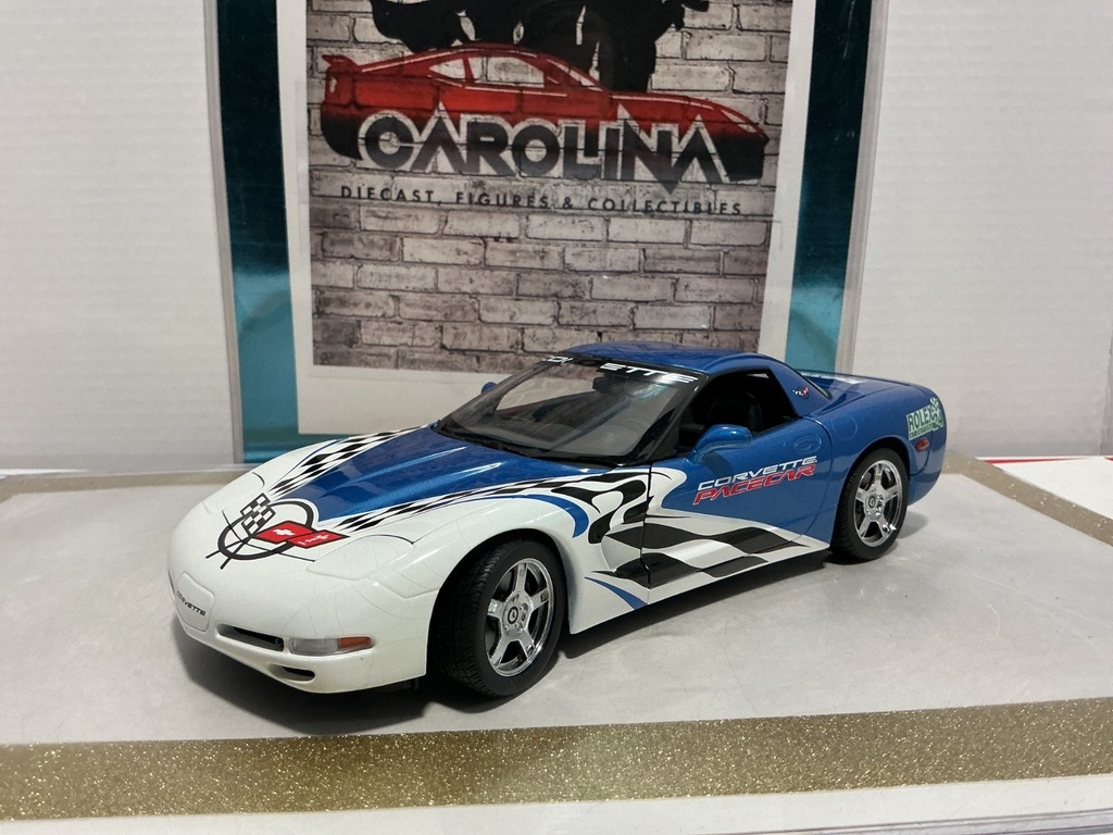 1/18: UT MODEL CHEVY CORVETTE ROLEX *CRACKS IN PAINT* BLUE AND WHITE ON BLACK image