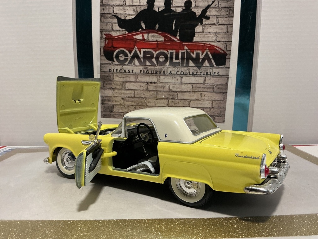 1/18: ROAD TOUGH 1955 FORD THUNDERBIRD YELLOW ON WHITE *SCUFFS ON BUMPER* image
