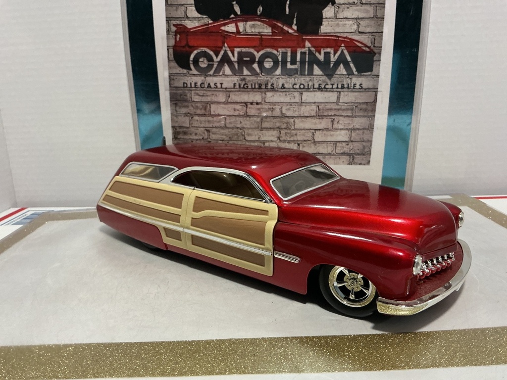 1/18: HOT WHEELS CUSTOM MER WOODY BURGUNDY image