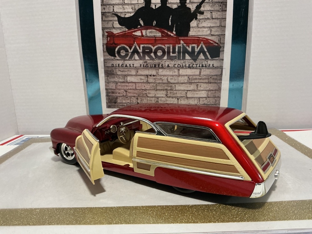 1/18: HOT WHEELS CUSTOM MER WOODY BURGUNDY image