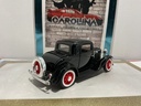 1/18: ROAD SIGNATURE 1932 FORD 3 WINDOW COUPE image