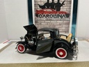 1/18: ROAD SIGNATURE 1932 FORD 3 WINDOW COUPE image