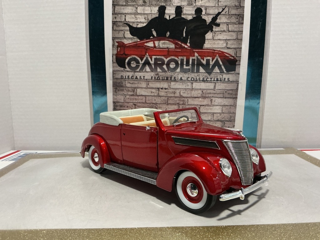 1/18: ROAD SIGNATURE 1937 FORD CONVERTIBLE *DOOR HANDLE LOOSE* RED ON CREAM image