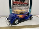 1/18: ROAD LEGENDS 1932 FORD ROADSTER BLUE WITH FLAMES ON TAN image