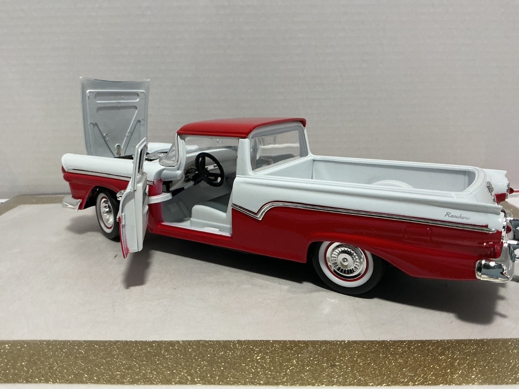 1/18 ROAD SIGNATURE 1957 FORD RANCHERO COURIER SEDAN DELIVERY image