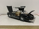 1/18 BURAGO MERCEDES BENNZ 300 SL BLACK ON CREAM image