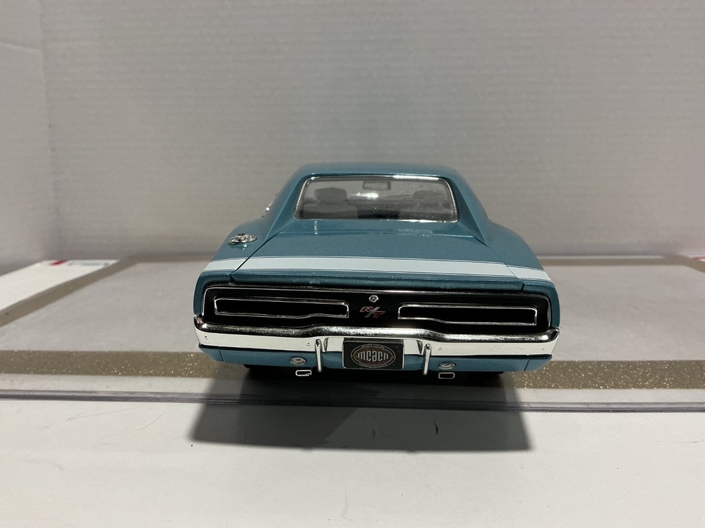 1/18 AUTHENTICS 1969 DODGE CHARGER R/T BLUE ON WHITE MCACN image