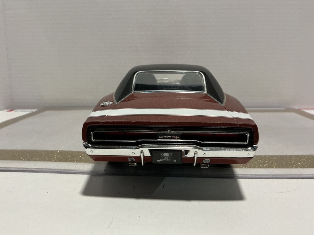 1/18 GREENLIGHT 1970 DODGE CHARGER R/T BROWN ON BLACK GRAVE YARD image