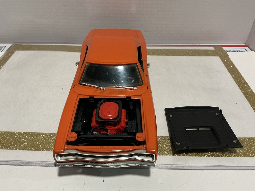 1/18 ERTL 1969 DODGE SUPER BEE ORANGE ON BLACK *NO MIRROR image