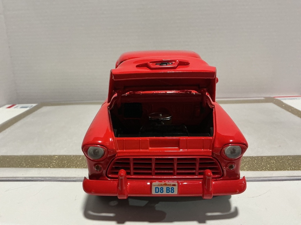 1/18 ERTL 1957 CHEVROLET PICKUP STREET MACHINE RED ON BLACK image