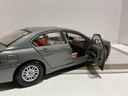 1/18 MOTOR MAX BMW 7 SERIES GREY ON BROWN image