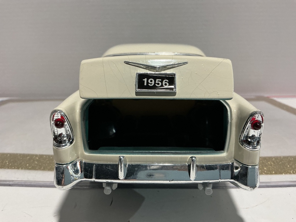 1/18 ROAD TOUGH ‘56 CHEVROLET BEL AIR TEAL ON CREAM *CRACKS IN PAINT image