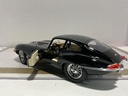 1/18 BURAGO JAGUAR “E” 1961 BLACK ON CREAM image