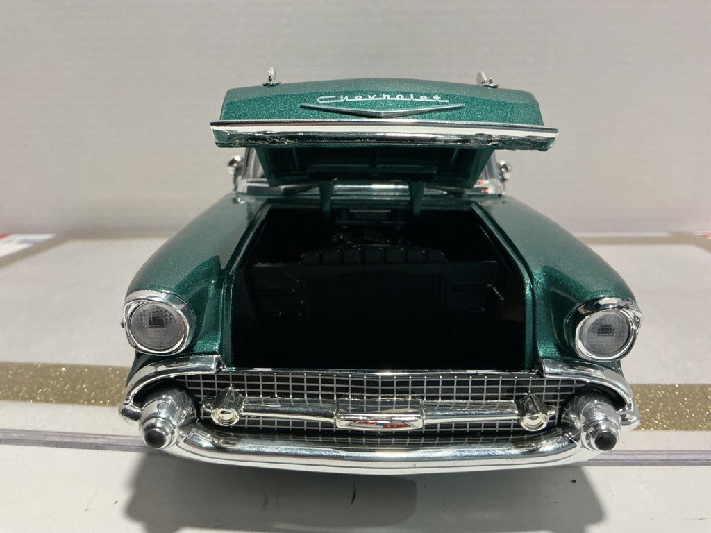 1/18 MOTOR MAX 1957 CHEVY BEL AIR BLUE/GREEN ON BLACK image