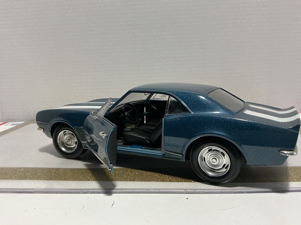 1/18 MOTOR MAX 1967 CHEVROLET CAMARO Z28 BLUE ON BLACK image