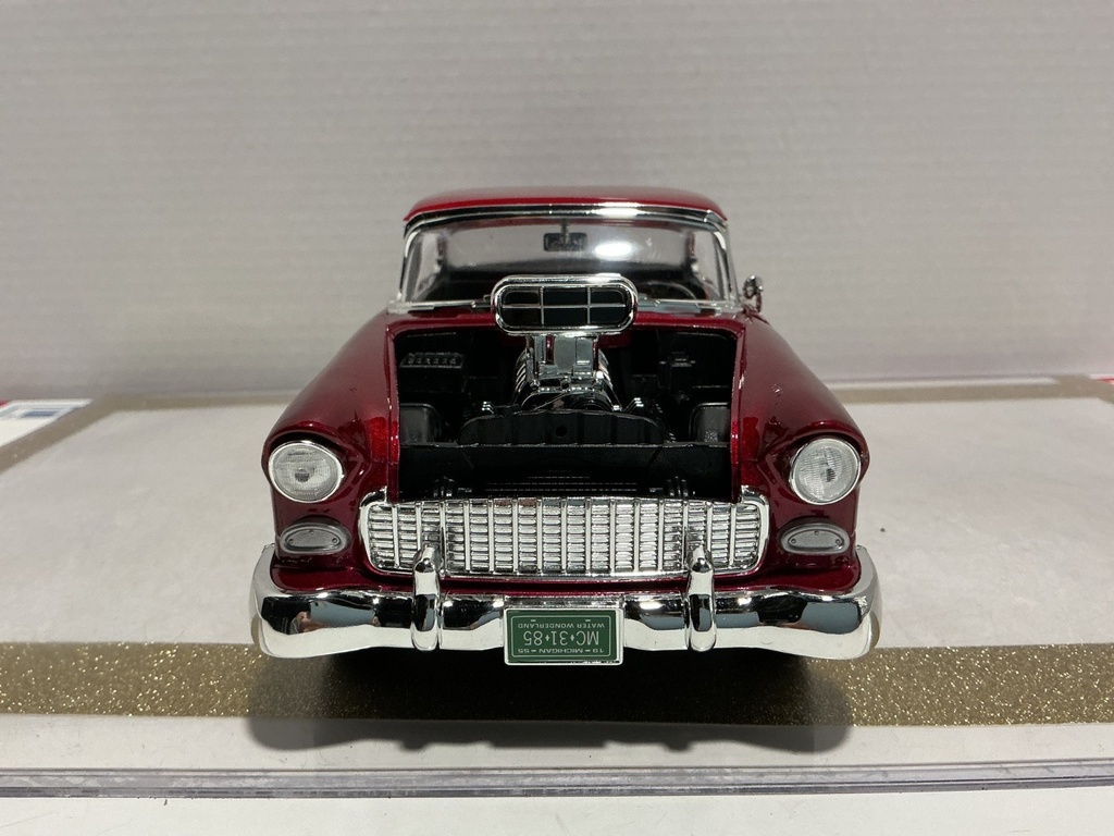 1/18 MOTOR MAX 1955 CHEVROLET BEL AIR RED ON BLACK image