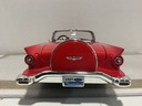 1/18: ROAD SIGNATURE 1957 FORD THUNDERBIRD RED/WHITE image