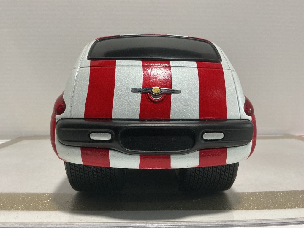 1/18: MUSCLE MACHINES PT CRUISER STARS AND STRIPES - RASHING & MISSING HANDLE image