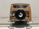 1/18 MAISTO 1948 CHEVY FLEETMASTER WOODY BLACK [LIGHT RASHING] image