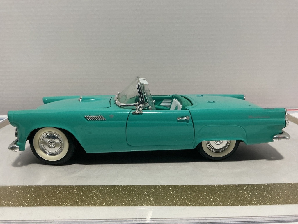 1/18 REVELL 1956 T-BIRD JUNK CAR GREEN WHITE image