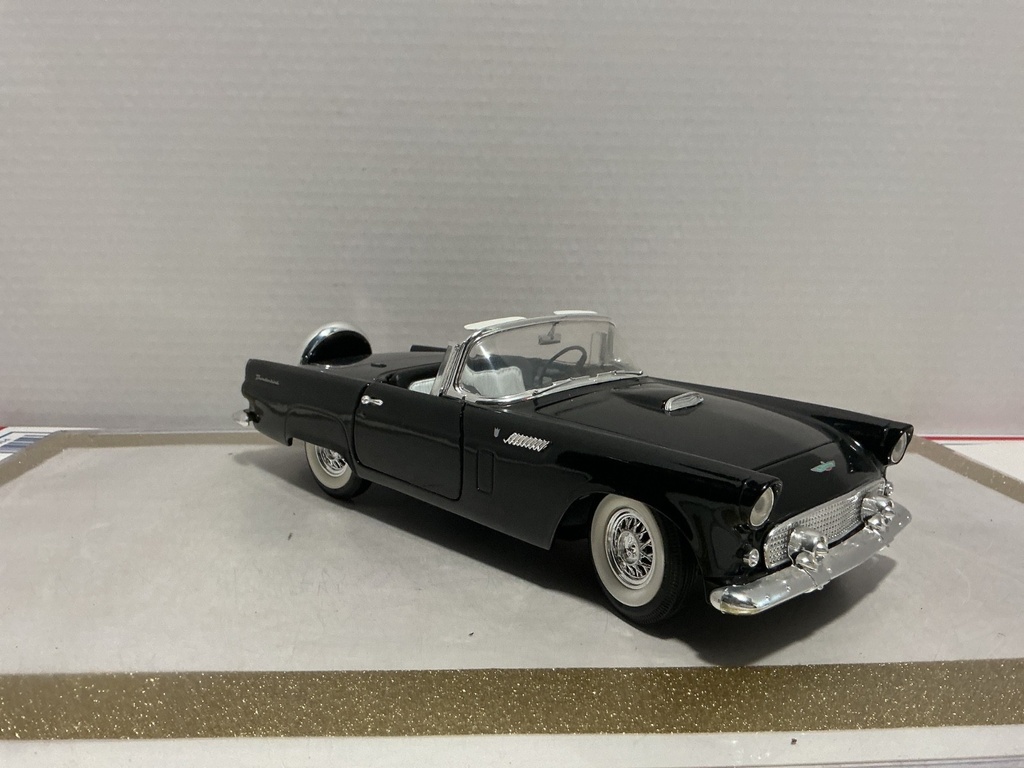 1/18 REVELL 1956 FORD THUNDERBIRD BLACK ON WHITE image