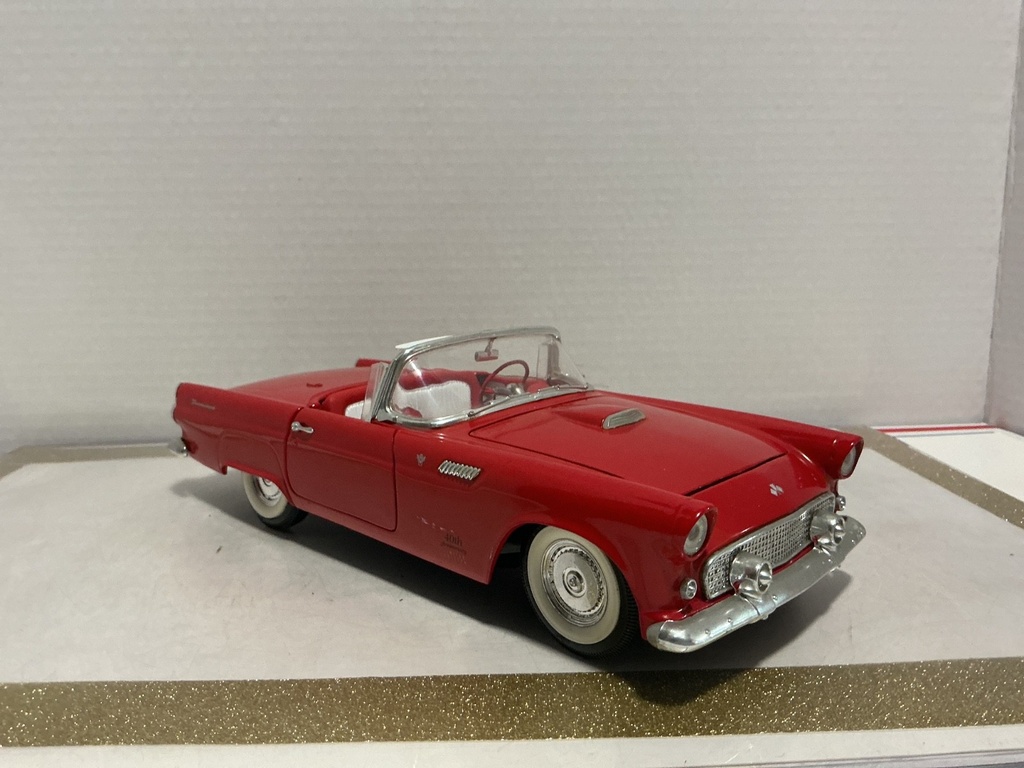 1/18 REVELL 1955 THUNDERBIRD JUNKYARD/PARTS CAR RED/RED image