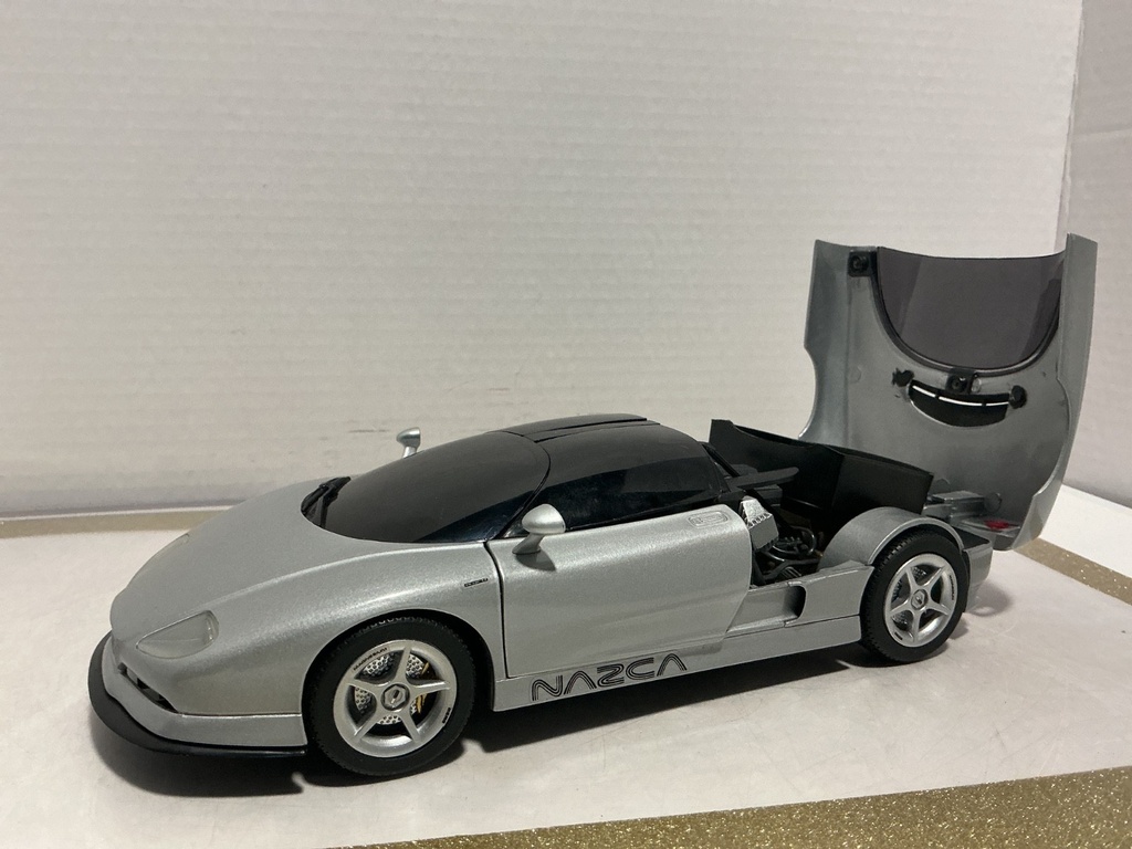 1/18 1996 REVELL NAZCA SILVER ON BLACK image