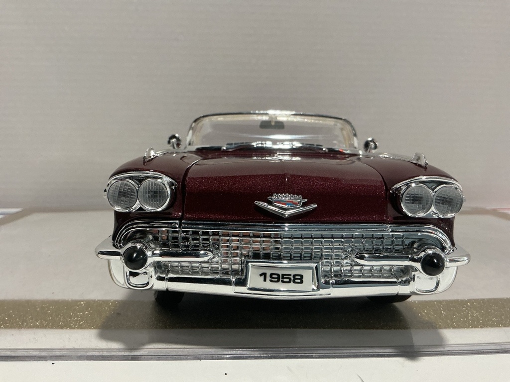 1/18 MOTORMAX 1958 CADILLAC ELDORADO PURPLE ON TAN image
