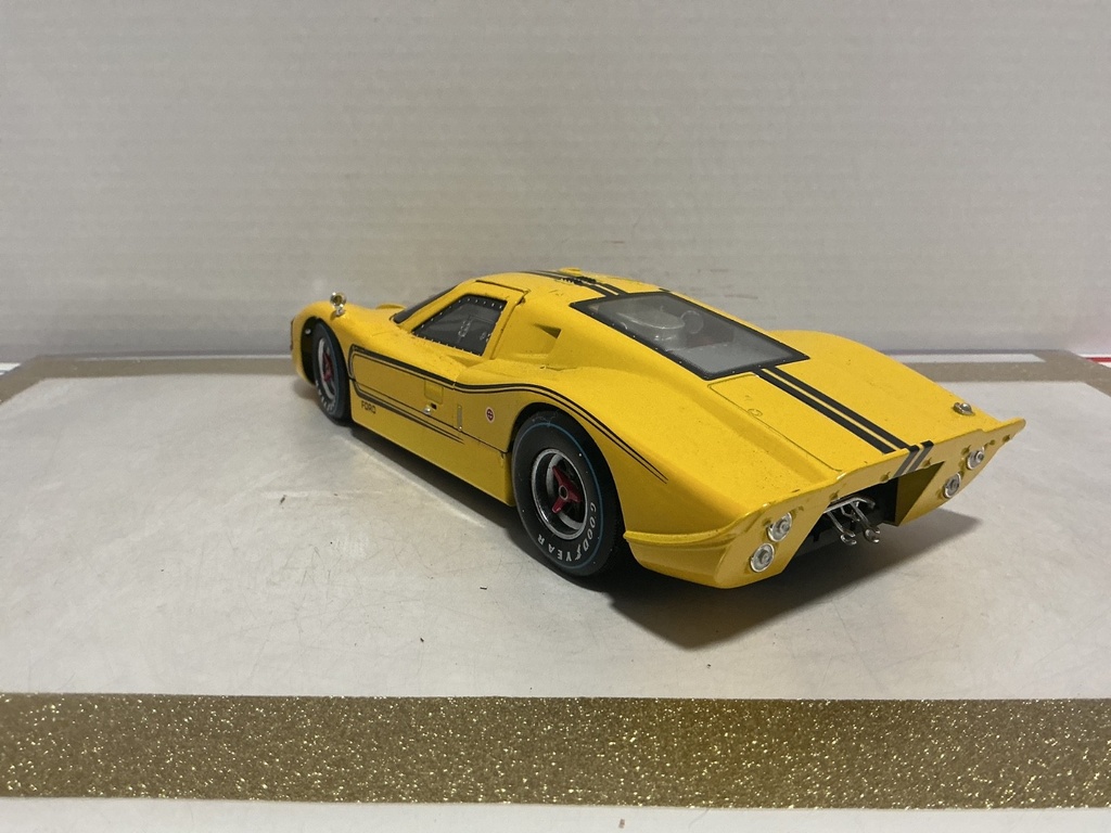 1/18 SHELBY COLLECTIBLES 1967 FORD MK IV YELOW ON BLACK image