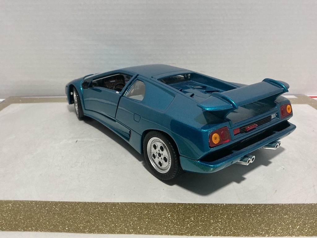 1/18 MIRA 1990 LAMBORGHINI BIABLO BLUE/GREEN ON BLACK image