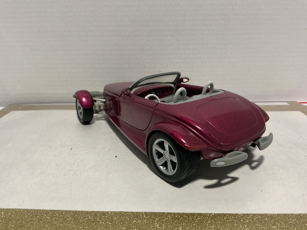 1/18 ERTL PLYMOUTH PROWLER CONCEP VEHICLE PURPLE ON GREY image