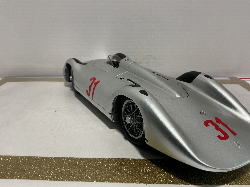 1/18 AUTO UNION/REVELL TYPE C RECORD #31 SLVER ON BROWN image