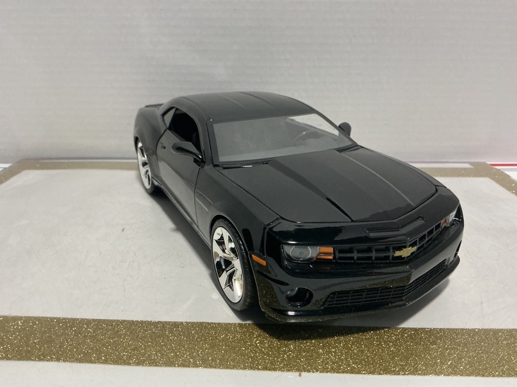 1/18 JADA TOYS 2010 CAMARO SS BLACK ON BLACK image