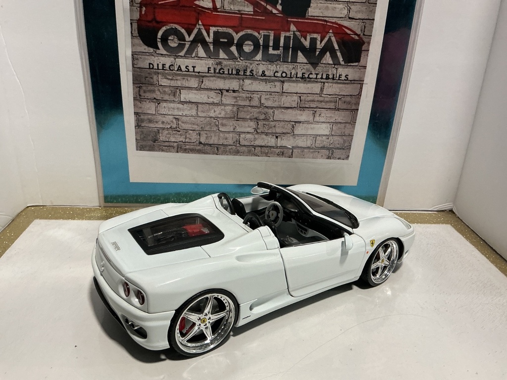 1:18 HOTWHEELS WHIPS FERRARI 360 SPIDER WHITE ON BLACK/WHITE image