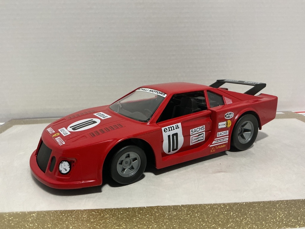 1:18 POLISTIL ITALY TSI FERRARI 308 GTB SACKS #10 RED ON BLACK image