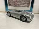 1:18 MAISTO PORSHE 550A SILVER ON BLACK image