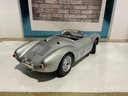 1:18 MAISTO PORSHE 550A SILVER ON BLACK image