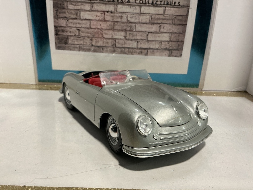 1:18 MAISTO 1948 PORSHE ROADSTER (MISSING TRUNK) SILVER AND RED image