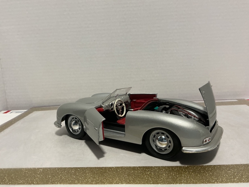 1:18 MAISTO 1948 PORSHE ROADSTER (MISSING TRUNK) SILVER AND RED image