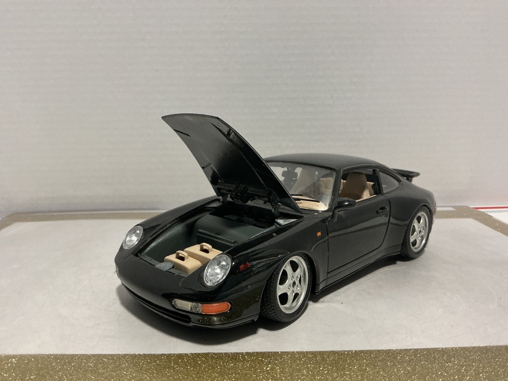 1:18 BURAGO 1993 PORSCHE 911 BLACK ON TAN image
