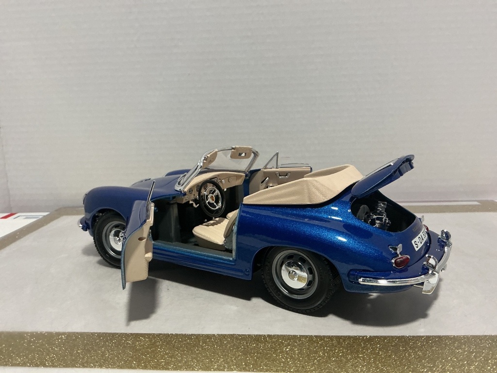 1:18 BURAGO 1993 PORSCHE 356B BLUE ON TAN image