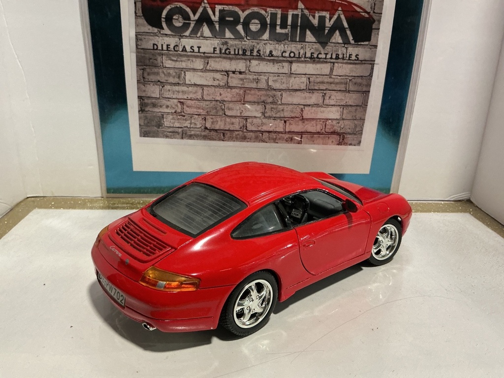 1:18 MOTOR MAX PORSCHE CARRERA 911 RED ON BLACK image