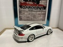 1:18 BURAGO PORSCHE GT3 RS 4.0 WHITE ON RED image
