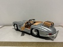 1:18 BURAGO  ITALY 1954 MERCEDES 300 SL SILVER ON TAN WITH LUGGAGE RACK image