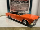 1:18 MAISTO 1965 PONTIAC GTO ORANGE ON BLACK image