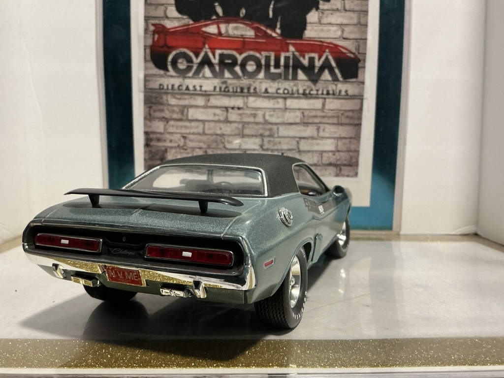 1:18 ERTZ 1971 DODGE CHALLENGER BLUE ON BLACK #2283 OF 4998 image