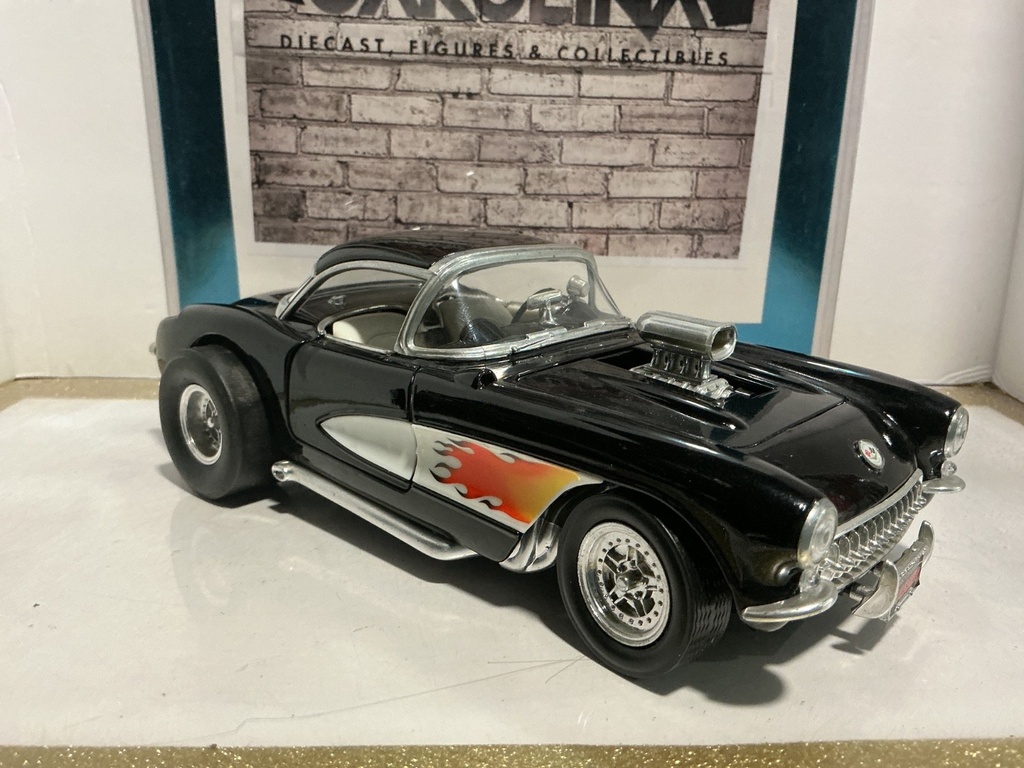 1:18 ROAD. LEGENDS 1957 CORVETTE GASSER BLACK ON WHITE image