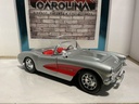 1:18 BURAGO 1957 CORVETTE SILVER ON RED image