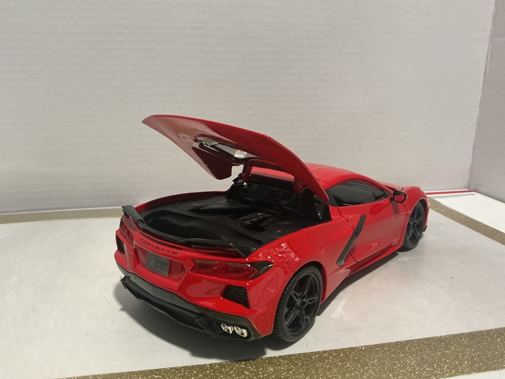 1:18 MAISTO 202 CORVETTE RED ON BLACK image