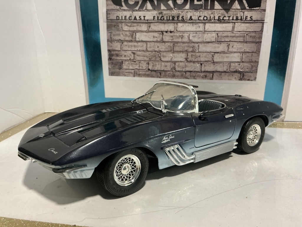 1:18 MOTORMAX - 1961 MAKO SHARK BLUE image